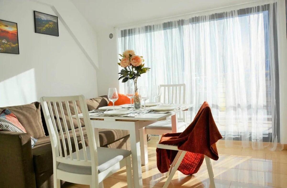 Ferienwohnung Nido, Atico Terraza Y Parking En El Centro De Escaldes Exterior foto